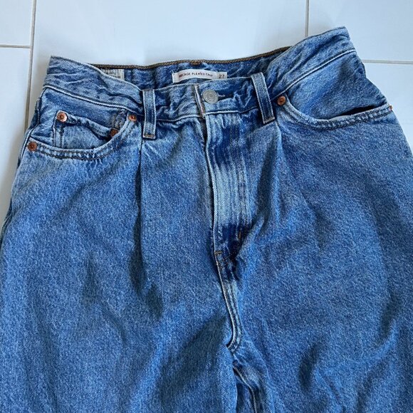 Levi's Jeans - Picture 2 of 5